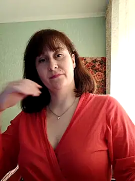 Amandda  online show from May 7, 2026, 1:58 pm