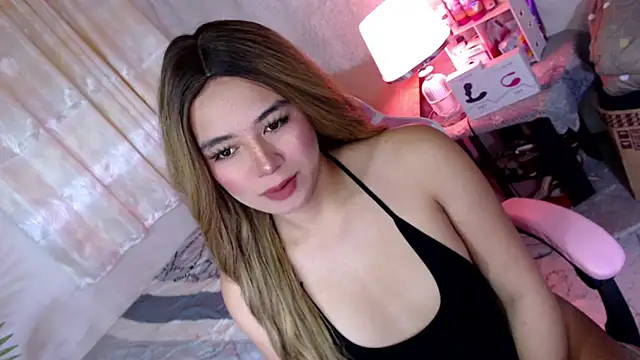 Snapshot of petiteellahxx chatting on October 29, 2025, 10:09 pm petiteellahxx online show from October 29, 2025, 10:09 pm