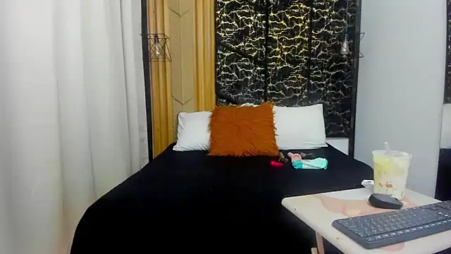 MiaCours online show from February 23, 2026, 6:52 pm