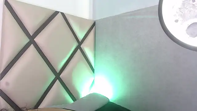 venus-03 online show from March 1, 2026, 3:06 am