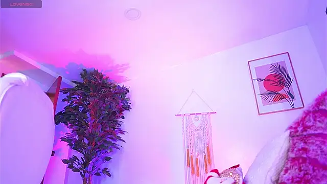 Snapshot of melissa_laurent_ chatting on November 11, 2025, 12:33 pm melissa laurent online show from November 11, 2025, 12:33 pm