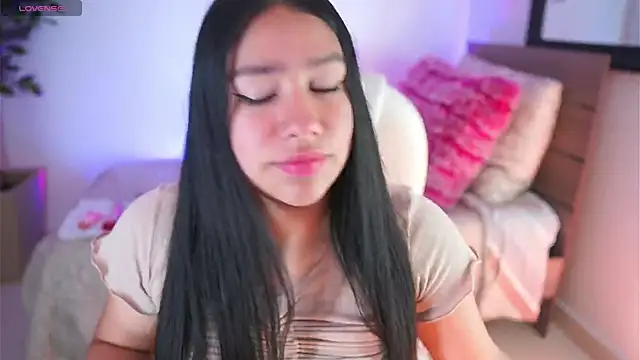 Snapshot of melissa_laurent_ chatting on October 10, 2025, 12:39 pm melissa laurent online show from October 10, 2025, 12:39 pm