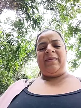 Mia-Glow online show from February 24, 2026, 1:23 pm