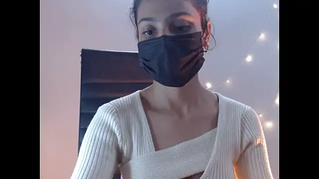  kamyaa09 online show from December 13, 2025, 8:04 pm