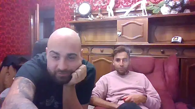 Snapshot of omihaze94 chatting on October 19, 2025, 4:21 pm omihaze94 online show from October 19, 2025, 4:21 pm