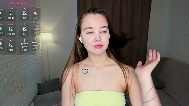 KayleenCurtis online show from March 12, 2026, 4:40 am