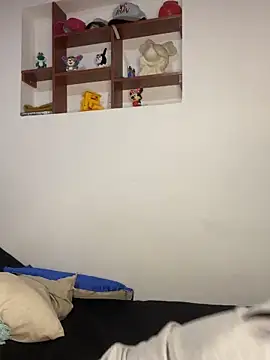 hotwife26 online show from April 7, 2026, 8:54 pm