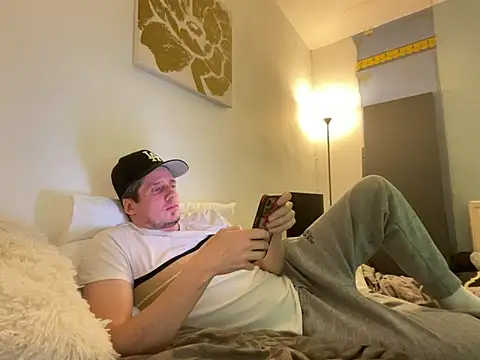 Snapshot of shyandchilling chatting on February 25, 2026, 7:25 pm shyandchilling online show from February 25, 2026, 7:25 pm