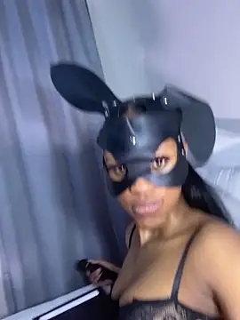 Sexy blackwoman online show from October 5, 2025, 4:31 pm