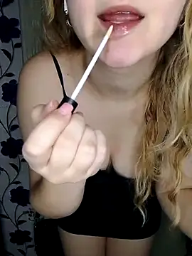 Snapshot of Lola_Minnie chatting on October 9, 2025, 2:56 am Lola Minnie online show from October 9, 2025, 2:56 am