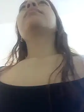 Snapshot of VictoriaFerro chatting on November 11, 2025, 12:44 pm VictoriaFerro online show from November 11, 2025, 12:44 pm