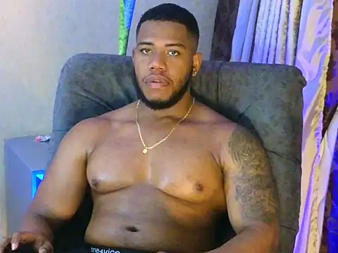 BenjaminCol  online show from October 12, 2025, 12:34 am