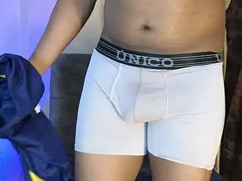 Snapshot of BenjaminCol_ chatting on November 5, 2025, 8:39 am BenjaminCol online show from November 5, 2025, 8:39 am