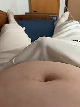 Snapshot of f3l1xxx69 chatting on May 27, 2026, 1:18 pm f3l1xxx69 online show from May 27, 2026, 1:18 pm