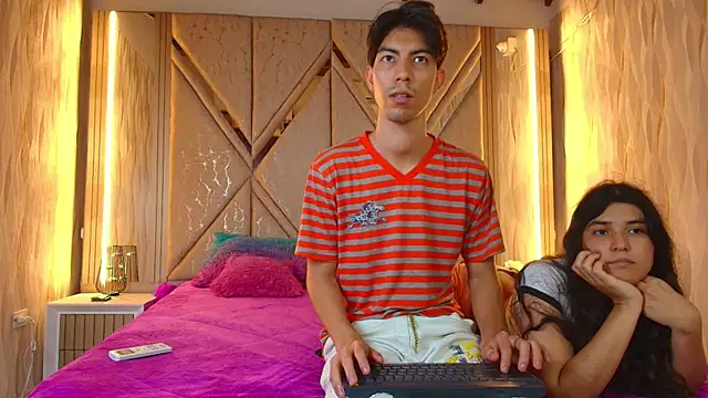 Couplex xxx online show from November 7, 2025, 1:32 am