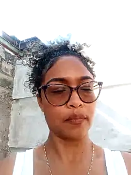 BiiancaEstradaa online show from March 4, 2026, 8:05 pm