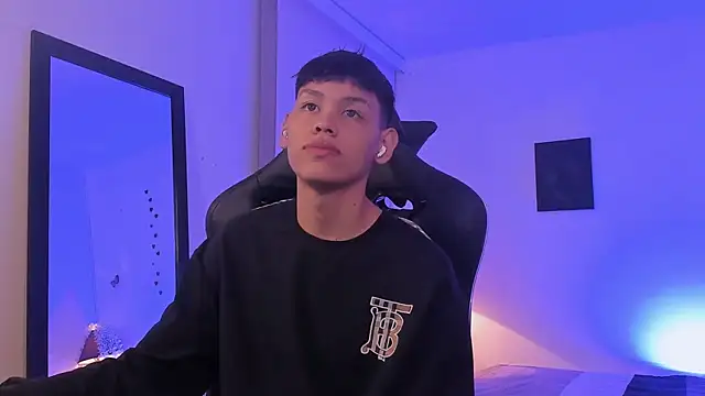 zeus blaze online show from September 29, 2025, 6:31 am