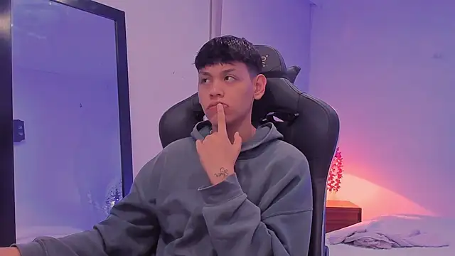 zeus blaze online show from September 10, 2025, 3:27 am