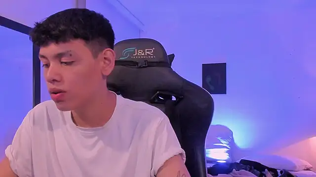 zeus blaze online show from November 29, 2025, 7:58 pm