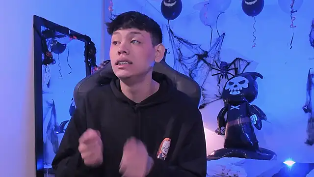 zeus blaze online show from October 21, 2025, 12:04 pm