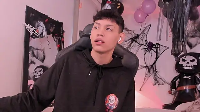 zeus blaze online show from October 8, 2025, 12:17 pm