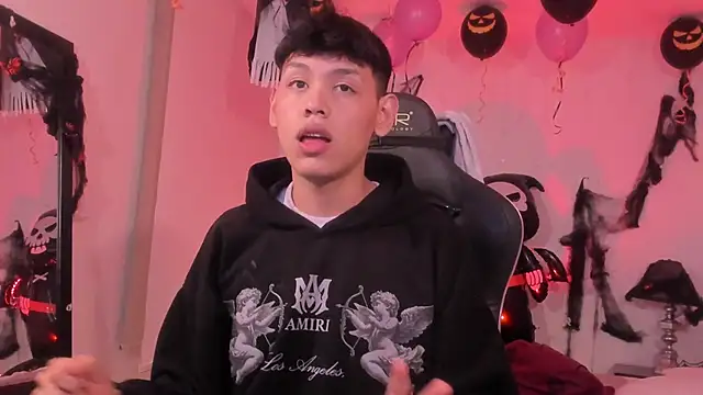 zeus blaze online show from October 18, 2025, 11:51 pm