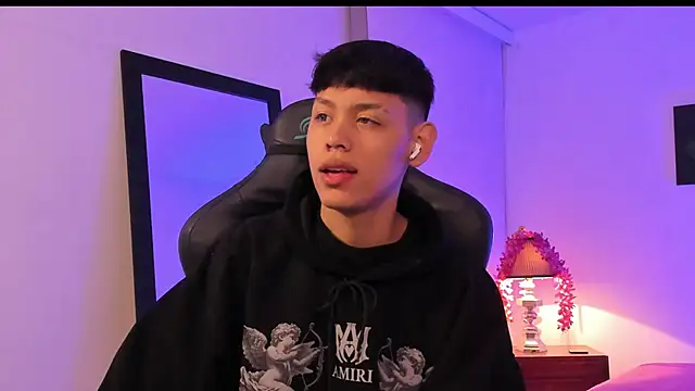 zeus blaze online show from September 19, 2025, 11:47 am