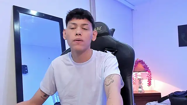 zeus blaze online show from September 18, 2025, 3:37 pm