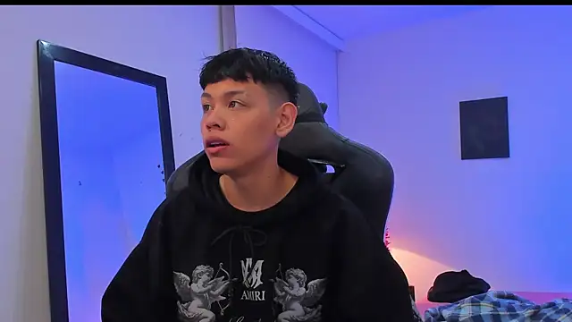 zeus blaze online show from September 20, 2025, 7:57 am