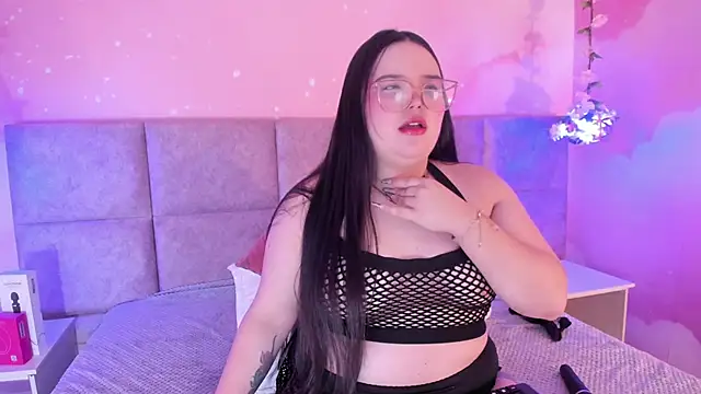 Lushi Love online show from December 14, 2025, 1:56 am