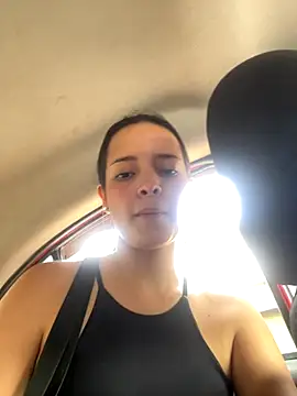 Mia jhoonson online show from October 1, 2025, 3:27 pm