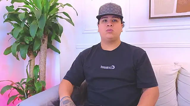 Naim Bennetsex online show from February 21, 2026, 2:57 am