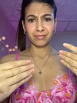 Lenapink19 online show from February 13, 2026, 10:32 pm