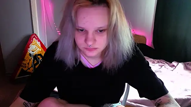Snapshot of Elieiza_xo chatting on May 15, 2026, 9:29 am Elieiza xo online show from May 15, 2026, 9:29 am