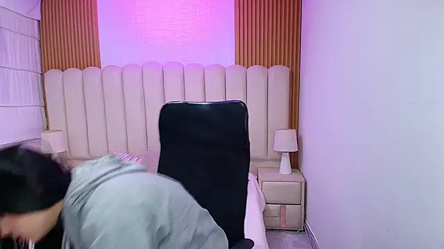 Natalie loffreda online show from March 21, 2026, 12:31 pm