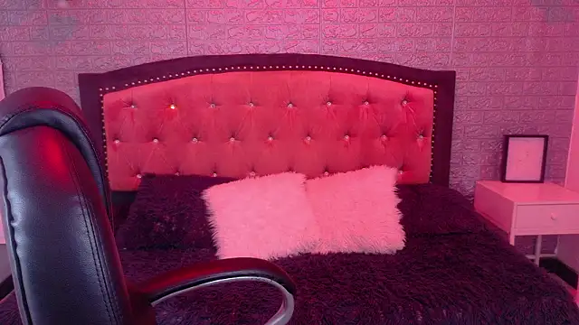 Natalie loffreda online show from February 7, 2026, 3:03 am