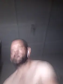 Snapshot of Lekewarmele chatting on October 15, 2025, 10:18 pm Lekewarmele online show from October 15, 2025, 10:18 pm