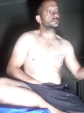 Snapshot of Lekewarmele chatting on November 4, 2025, 11:41 pm Lekewarmele online show from November 4, 2025, 11:41 pm