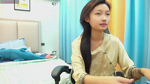 Snapshot of Safer-001 chatting on October 8, 2025, 9:22 am Safer-001 online show from October 8, 2025, 9:22 am