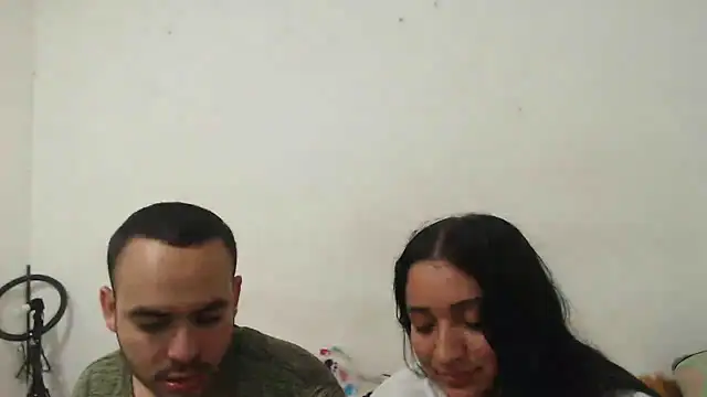 Ana ThiagoxX online show from October 1, 2025, 6:07 am