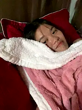 Snapshot of PhanHaa chatting on November 16, 2025, 2:22 pm PhanHaa online show from November 16, 2025, 2:22 pm