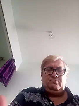 Sonya51561 online show from January 15, 2026, 12:52 pm