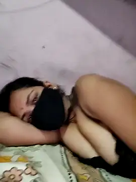 Riya hot12 online show from September 9, 2025, 6:39 pm