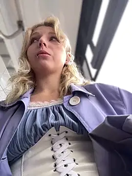 EveLittleSinner online show from September 16, 2025, 8:15 am