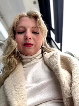 EveLittleSinner online show from October 12, 2025, 8:48 am