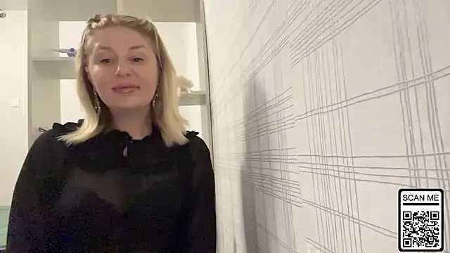 Blondie xoxoxo online show from November 1, 2025, 4:23 pm