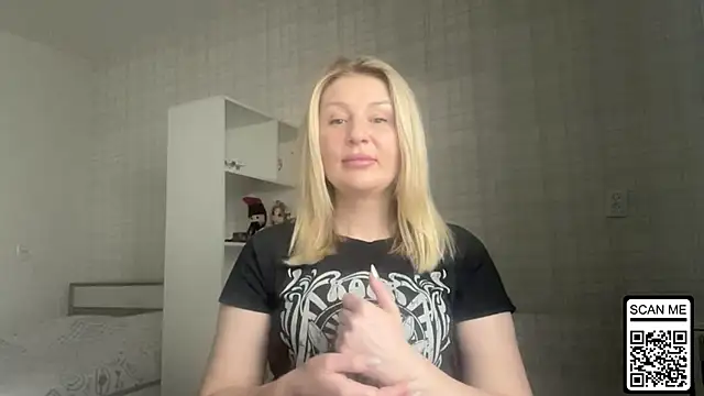 Blondie xoxoxo online show from March 4, 2026, 10:56 am