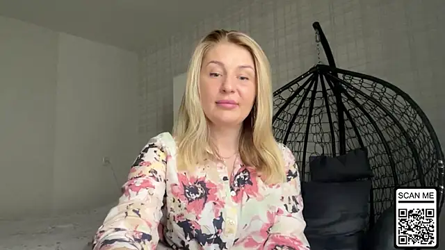 Blondie xoxoxo online show from April 20, 2026, 10:07 am