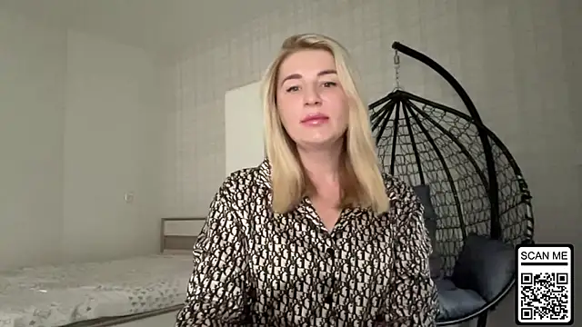 Snapshot of Blondie_xoxoxo chatting on June 5, 2026, 4:13 pm Blondie xoxoxo online show from June 5, 2026, 4:13 pm