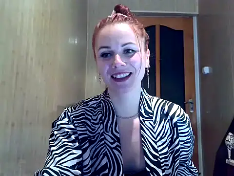 Kisa26311 online show from November 18, 2025, 5:16 pm